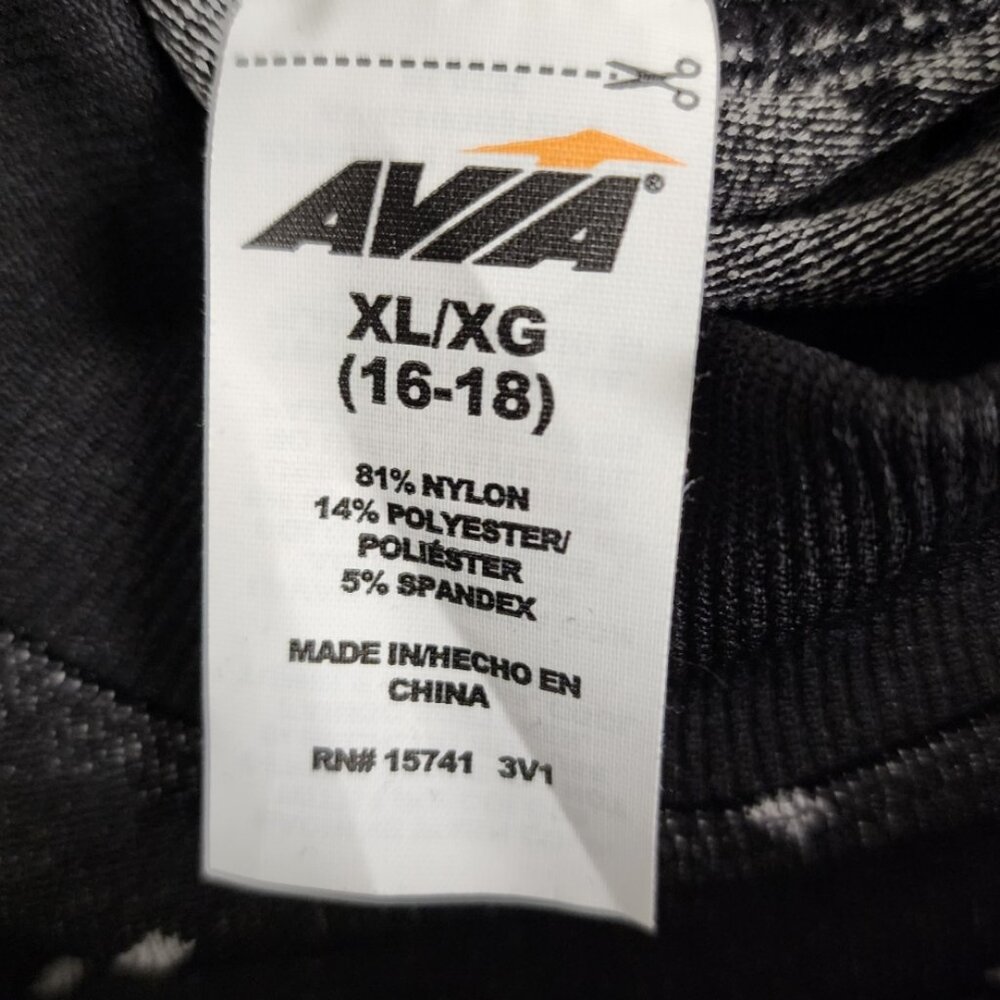 New Avia Seamless Top with Snowflake Design - Black with Gray - Size XL 16-18 - Picture 6 of 6